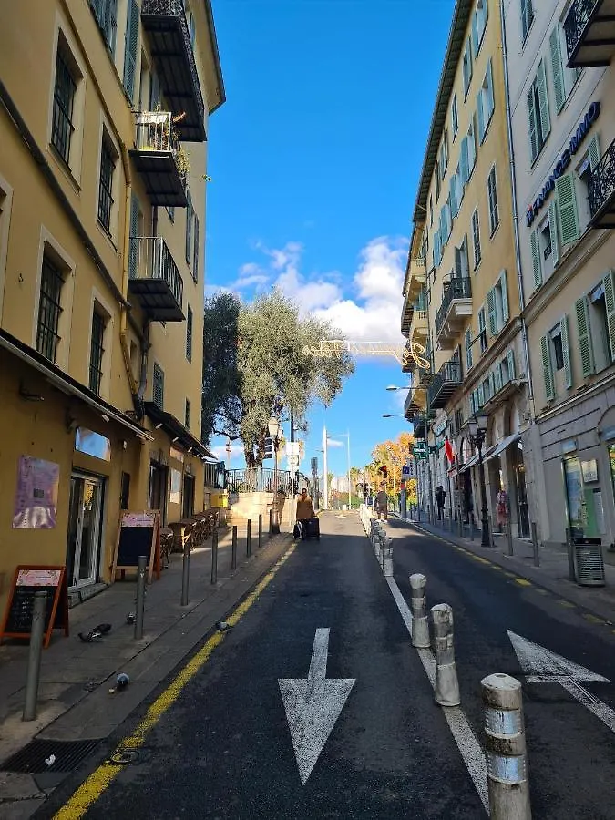 Apartment Cosy Studio Vieux Nice A 2 Pas De La Mer